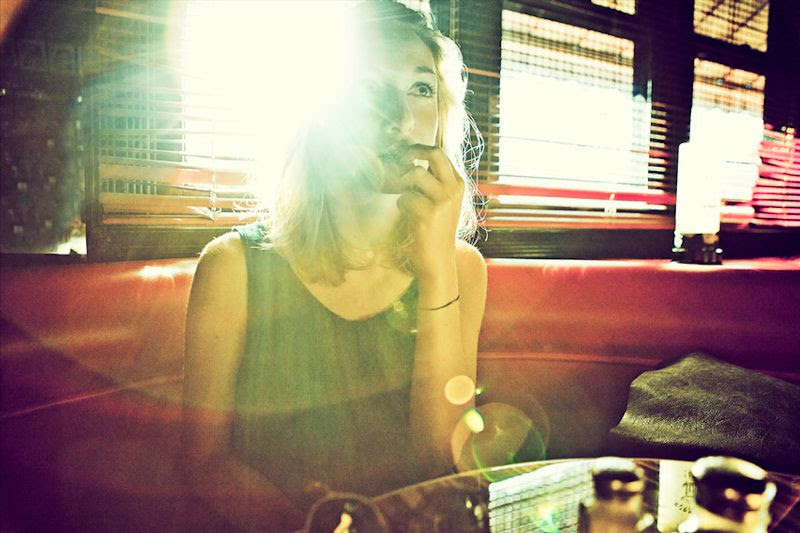 “Vever”, primo album solista di Laura Loriga dei Mimes Of Wine