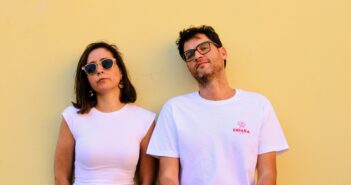 Nel cuore della sospensione: il viaggio di Raesta e Lafée